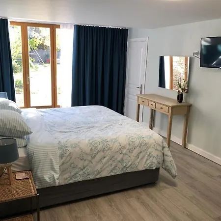 Blanzayaprtment 1bed Pool Bbq Wifi Freep *