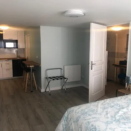 Blanzayaprtment 1bed Pool Bbq Wifi Freep